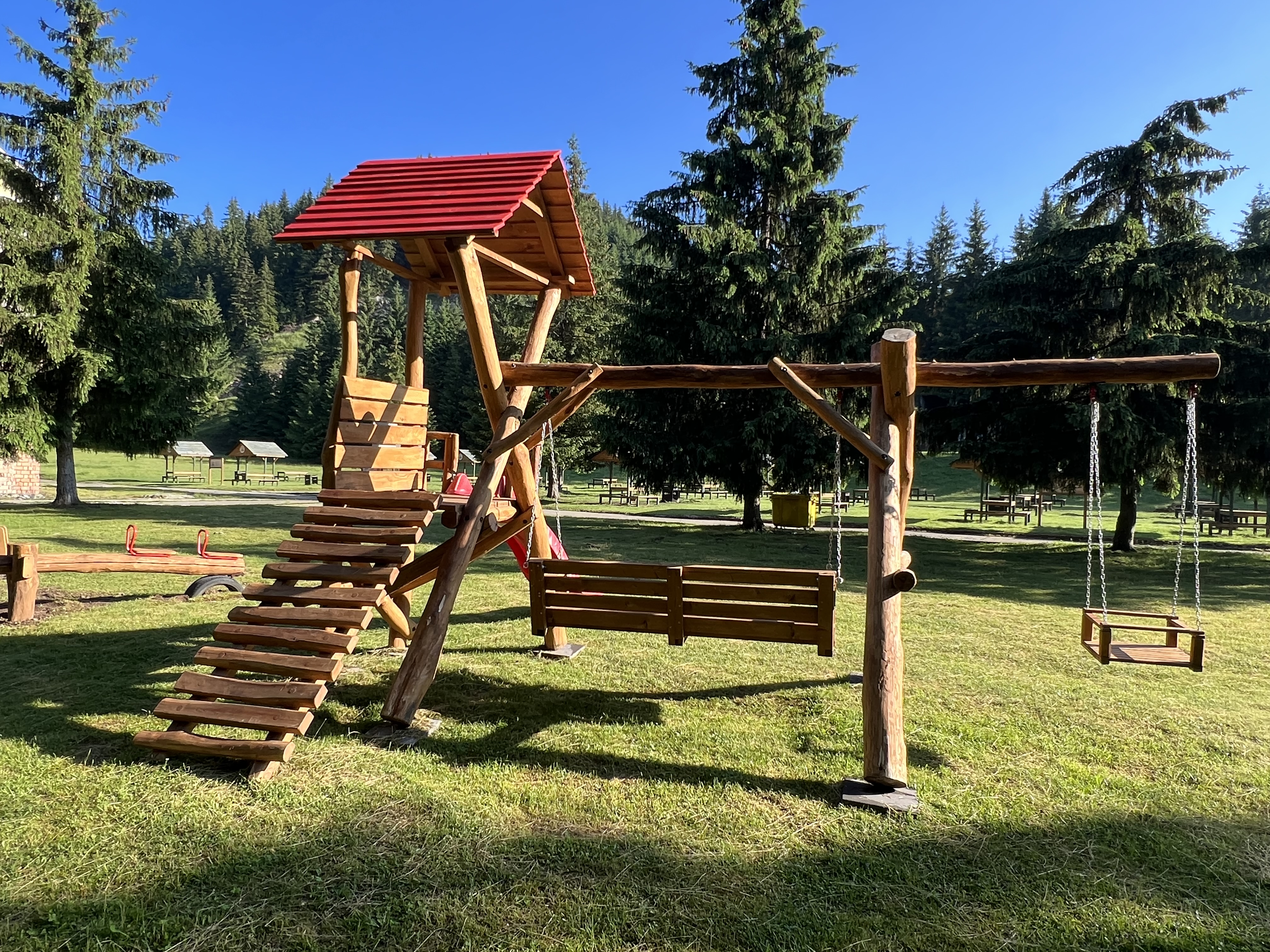 Amenajare loc de joacă – Sântimbru